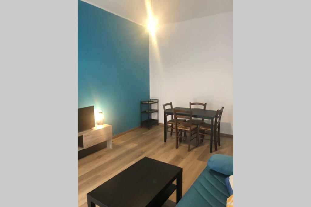La Maison Bleue Sul Naviglio Corsico Buitenkant foto